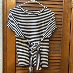 Express size M tie front striped blouse